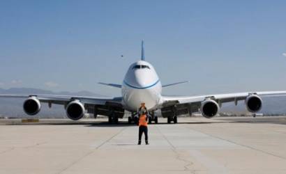 Air China becomes first Chinese 747-8 customer
