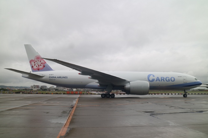 China Airlines takes delivery of first Boeing 777