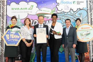 EVA Air Celebrates 10 Years of Flying the Houston-Taipei Route