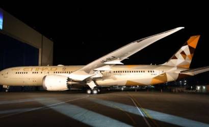 Etihad showcases new livery on first Boeing 787-9 Dreamliner