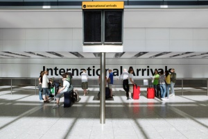 Heathrow stars in new Channel 4 programme: Arrivals