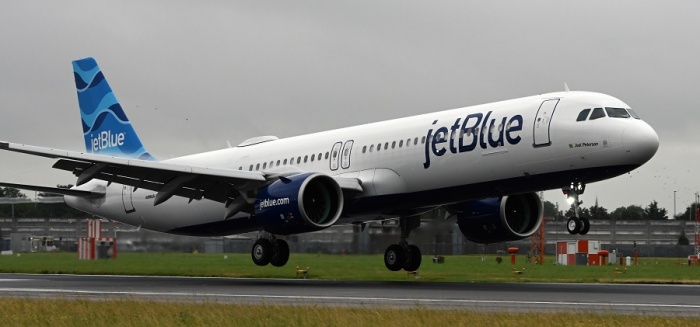 JetBlue arrives at London Heathrow for first time