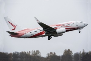 Ruili Airlines celebrates first Boeing 737-700 purchase