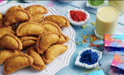 Emirates wishes customers 'Holi Hai'