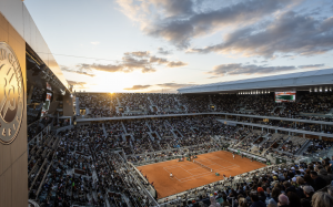 Emirates serves another year of “fly better” experiences at Roland-Garros 2025