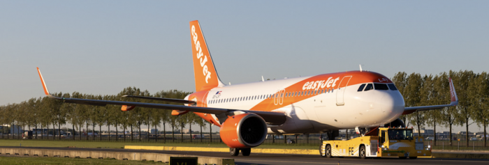 easyJet and Amsterdam Schiphol Airport deploy automated taxiing to reduce ground emissions