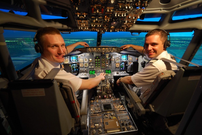airBaltic to open pilot training base in Latvia