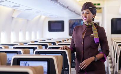 Etihad Airways earns third consecutive five-star rating at Apex Awards
