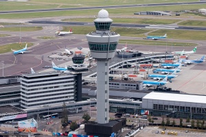 Reducing flights at Schiphol Airport could deliver €13.6 billion blow to Dutch trade and tourism