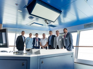 Welsh First Minister celebrates contribution of cruise tourism to Wales during ship visit in Holyhea
