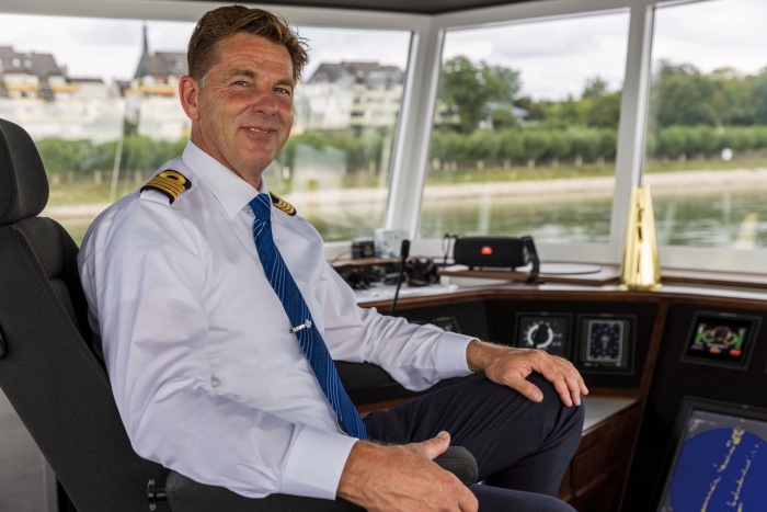 New captains for two Saga river vessels