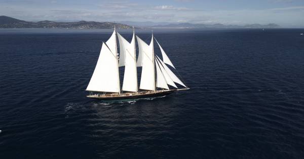 atlantic full sail st tropez 3