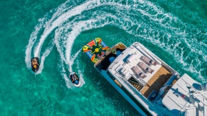 5 Amazing Benefits of Hosting Your Birthday Party on a Yacht