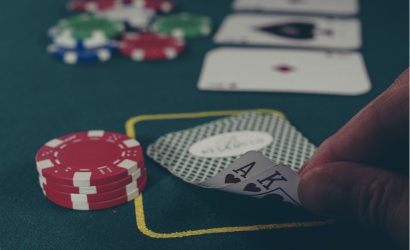 Online casinos continue to provide the Vegas experience