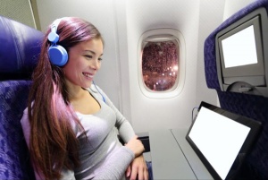 Noise-canceling headphones that will change the way we sleep on long-distance flights