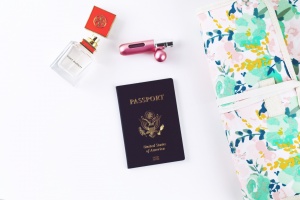 How to Take Your Favourite Perfumes on Vacation