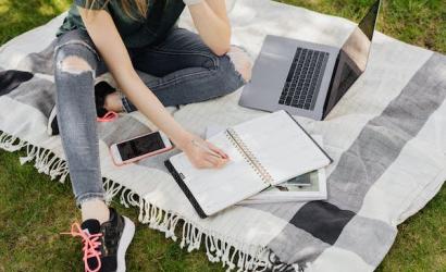 Do colleges have summer breaks? 10 colleges with summer programs
