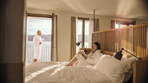New Survey Reveals Just How Much Time Guests of Different Nationalities Spend in Switzerland’s Hotel