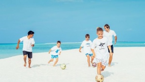 Four Seasons Resorts Maldives Introduces Learn with Legends, a Summer Camp for Families