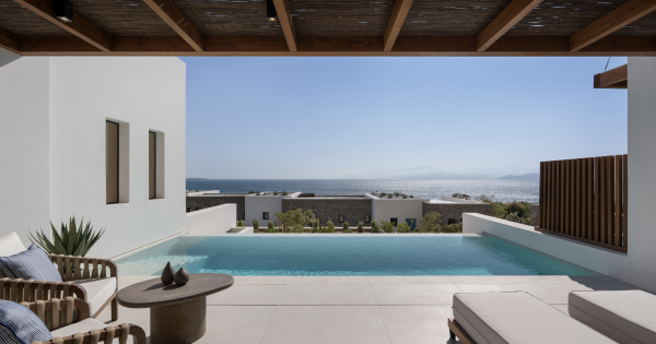 VIONE PAROS RETURNS FOR ANOTHER SEASON OF EFFORTLESS, DESIGN LED SOPHISTICATION