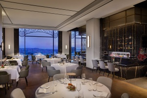 The Ritz-Carlton, Amman Receives Jordan’s Best Hotel Restaurant 2022: for Roberto’s Amman