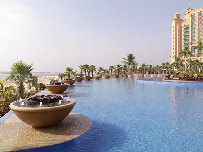 Breaking Travel News explores: Views on the Palm Jumeirah