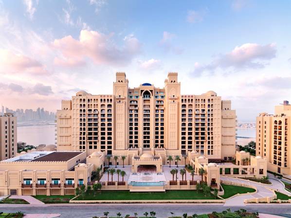 Fairmont the Palm to welcome new yoga event later this month