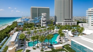 FONTAINEBLEAU DEVELOPMENT UNVEILS MARKET-DEFINING OUTDOOR POOL DECK EXPANSION AT FONTAINEBLEAU MIAMI
