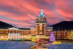 Unwrap the Magic of the Holidays at Omni Hotels & Resorts with the Return of Blitzen’s Bar