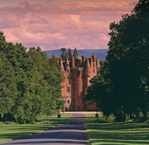 THE BALMORAL UNVEILS ‘LAND, LOCH AND SKY’ EXPERIENCE