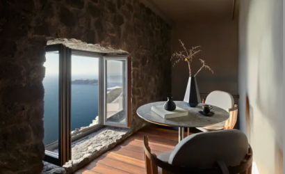 Experience Luxury Your Way at Kivotos Santorini