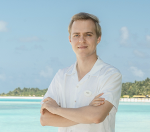 Sommelier Extraordinaire Aleksandr Nakonechnyi Joins the Niyama Dream Team