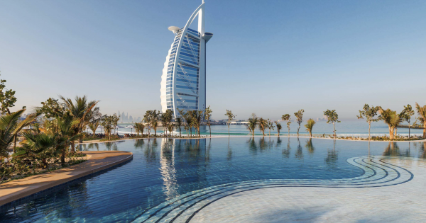 A COMPLETE SUMMER ESCAPE AWAITS AT JUMEIRAH MARSA AL ARAB