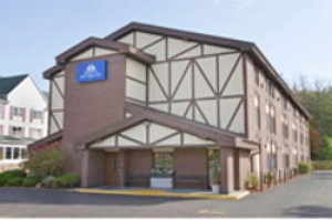Westgor Sells Franchised Hotel in Central Wisconsin