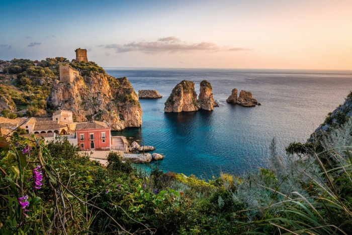 breakingtravelnews.com - Capri architecture: where contemporary design meets a wild coastline