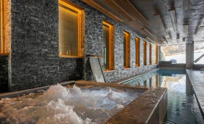 HOTELLERIE DE MASCOGNAZ RECEIVES THE FIVE STARS. AT THE HELM: GIOVANNA VITELLI, CHAIR OF AZIMUT
