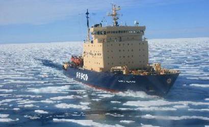 Quark expeditions makes arctic cruise history in 2011