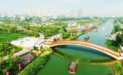 World’s Longest Canal Open to Tourists in N. China’s Cangzhou Downtown Section