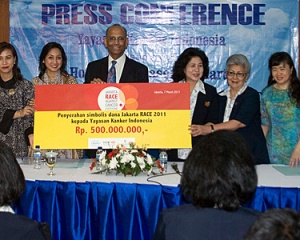 Four Seasons Hotel Jakarta donates IDR 500 Million