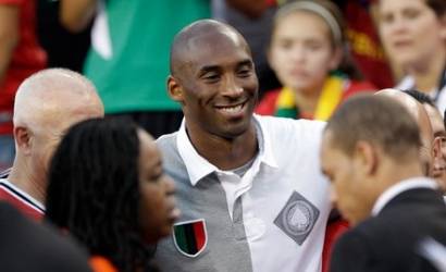 Kobe Bryant works the room for Turkish Airlines
