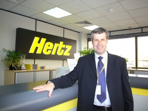 Hertz looks online for Middle Eastern car rental