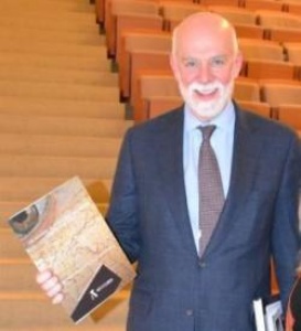Richard Armstrong, Director of Guggenheim Museum in New York, appreciates Art & Tourism