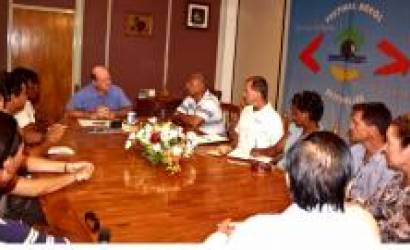 Seychelles boat charter owners and skippers meet with Minister for Tourism