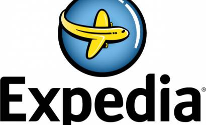 Discover the World teams with Expedia