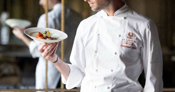 Esterre by Alain Ducasse Collaborates with Three-Michelin-Starred Le Louis XV