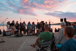 This August, Lake Geneva will transform with two unique festivals – Rêve d’Eau and On the Water