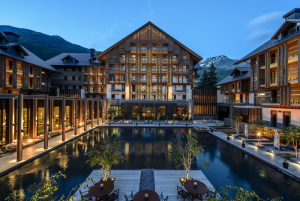 Two late Christmas trip availability options - in Andermatt over NY and Indonesia over Christmas