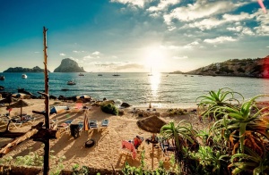 Brits Turn the ‘Microcation’ Trend Into a Summer Travel Habit