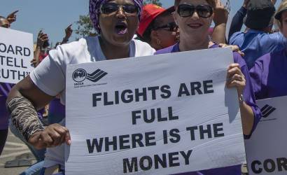 South African Airways union deal ends strike action