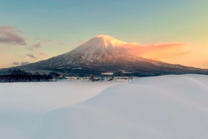 Niseko and Hakuba Debut State-of-the-Art Gondolas for an Epic 2024-25 Ski Season
